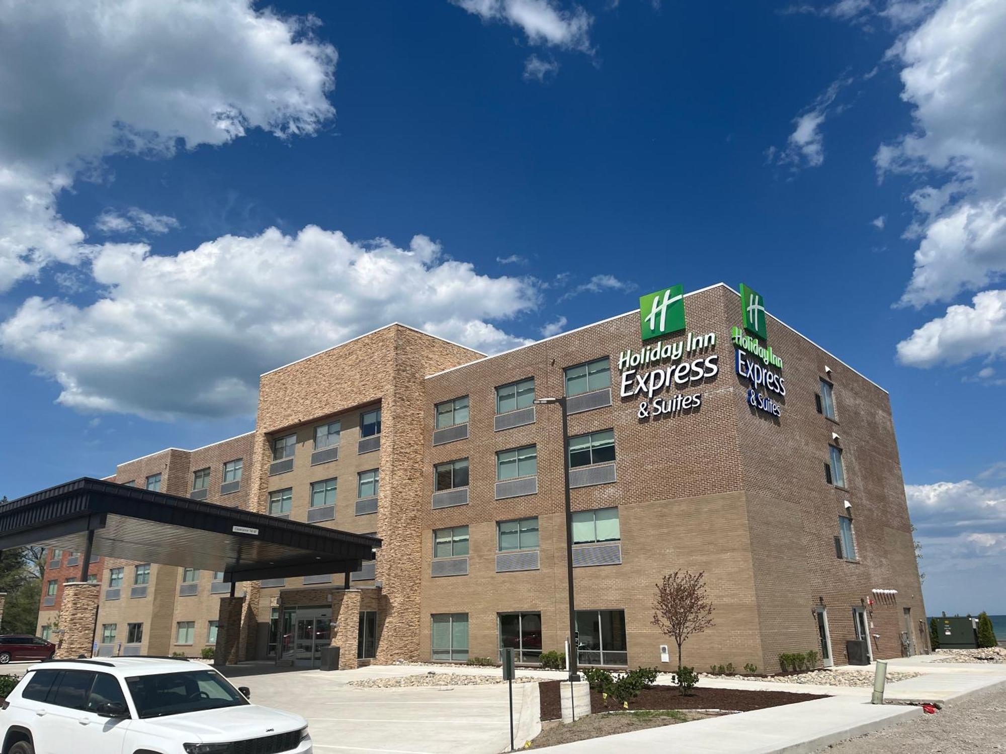 Holiday Inn Express & Suites Oscoda By Ihg 外观 照片