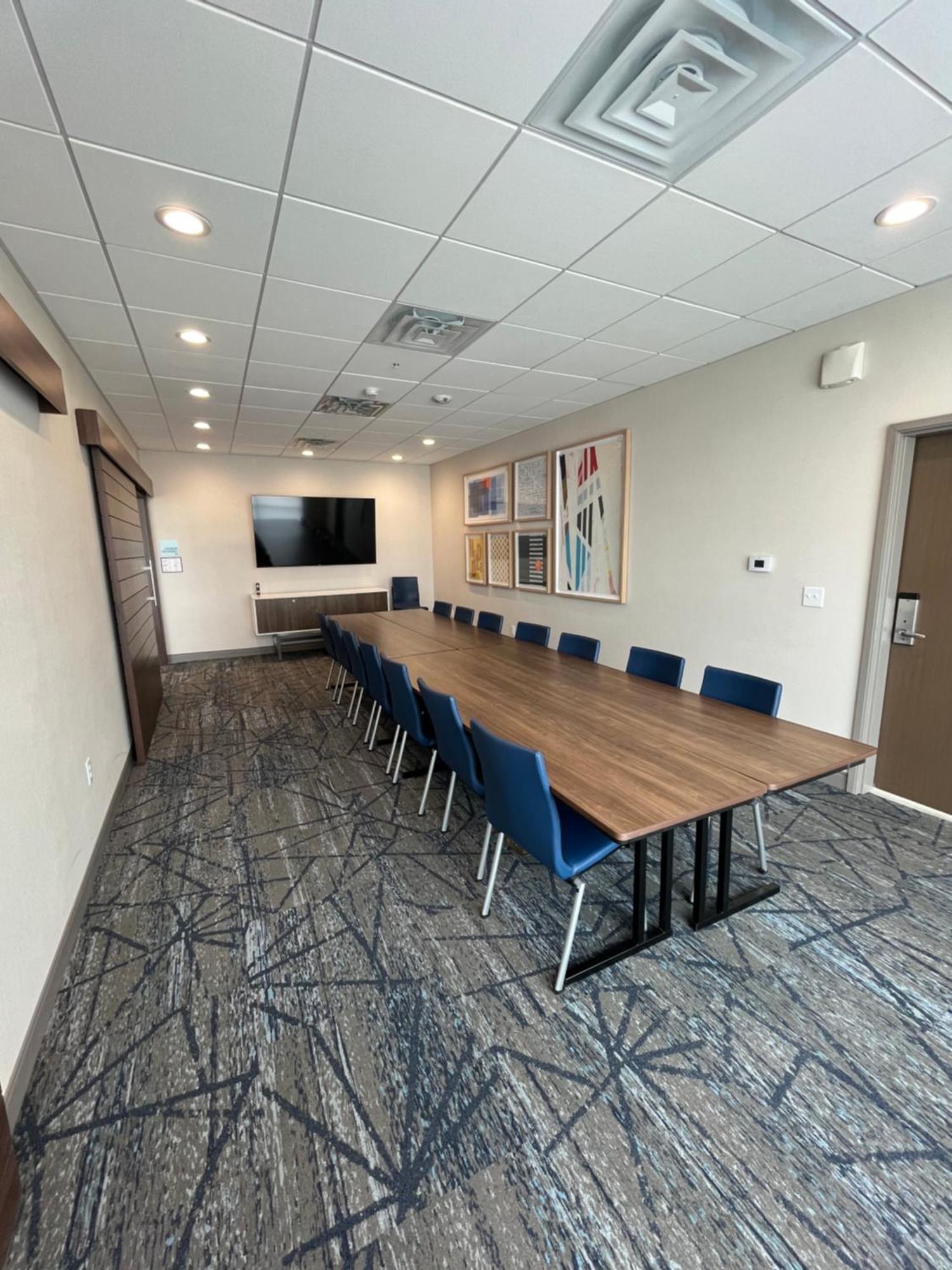 Holiday Inn Express & Suites Oscoda By Ihg 外观 照片
