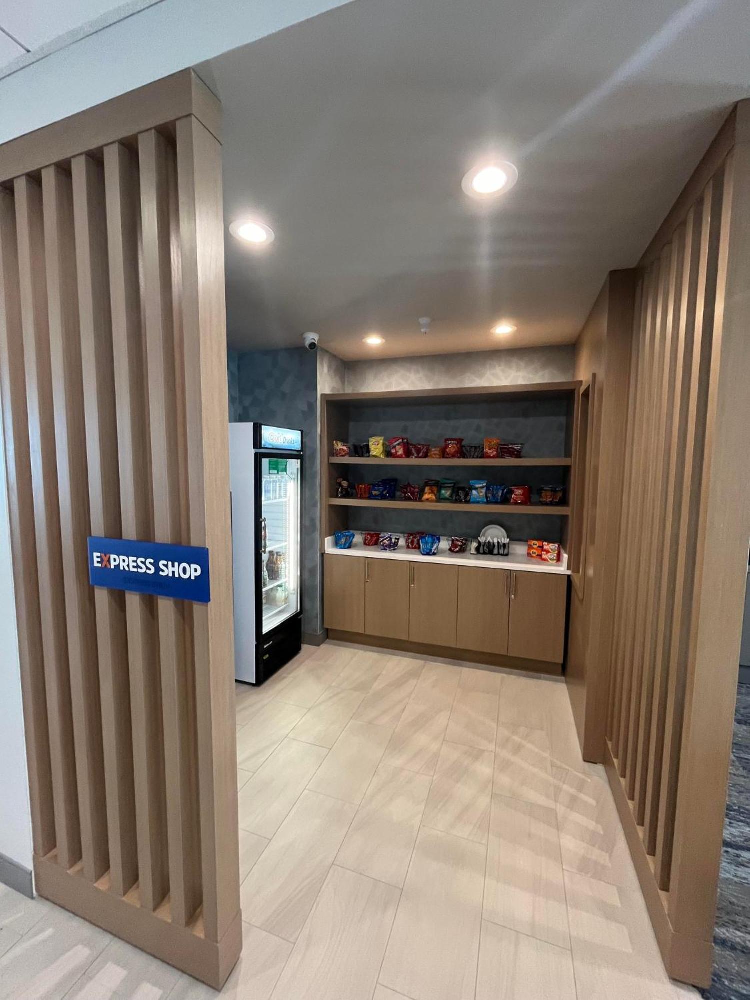 Holiday Inn Express & Suites Oscoda By Ihg 外观 照片